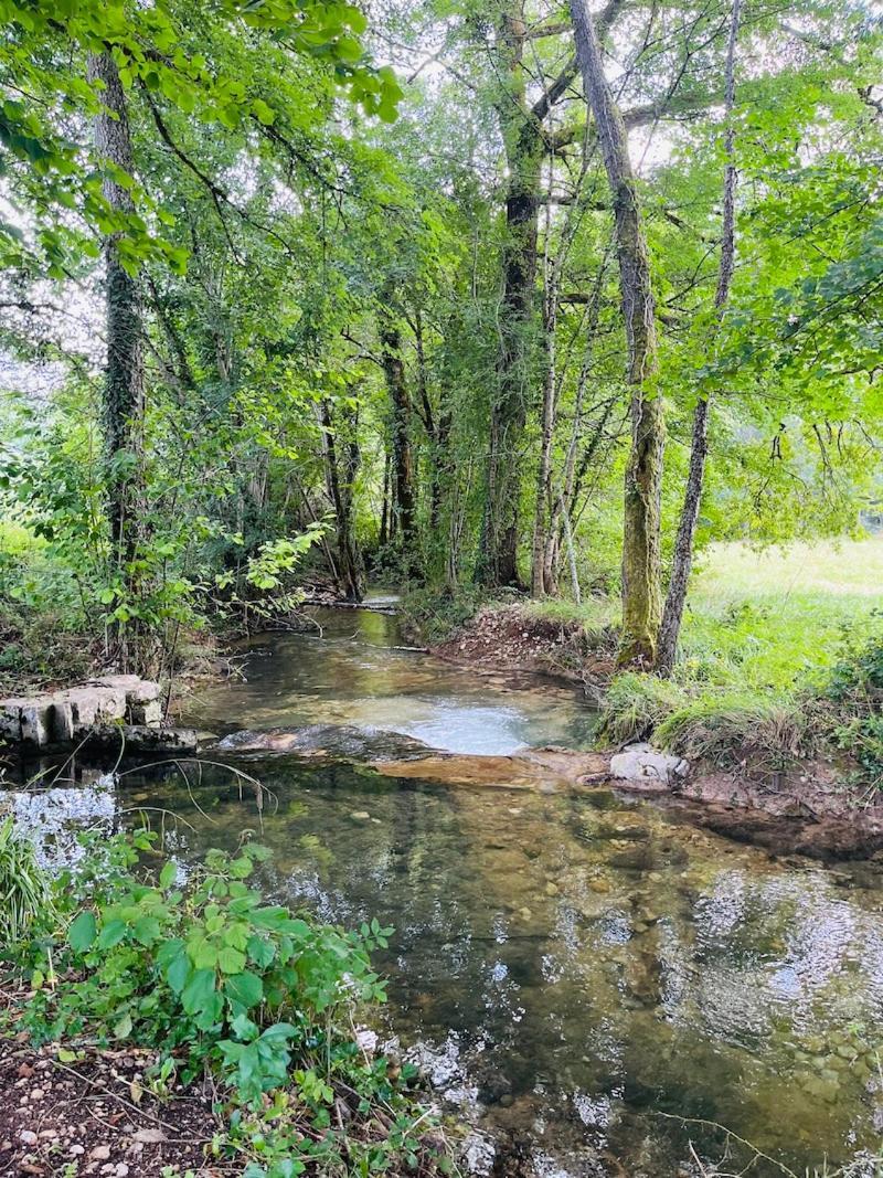 לינה וארוחת בוקר Mercuès Le Relais Des Anges מראה חיצוני תמונה