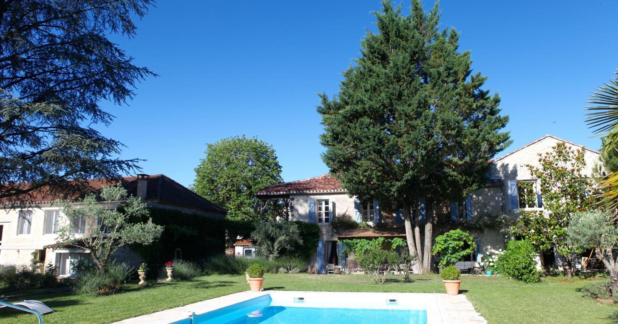 לינה וארוחת בוקר Mercuès Le Relais Des Anges מראה חיצוני תמונה